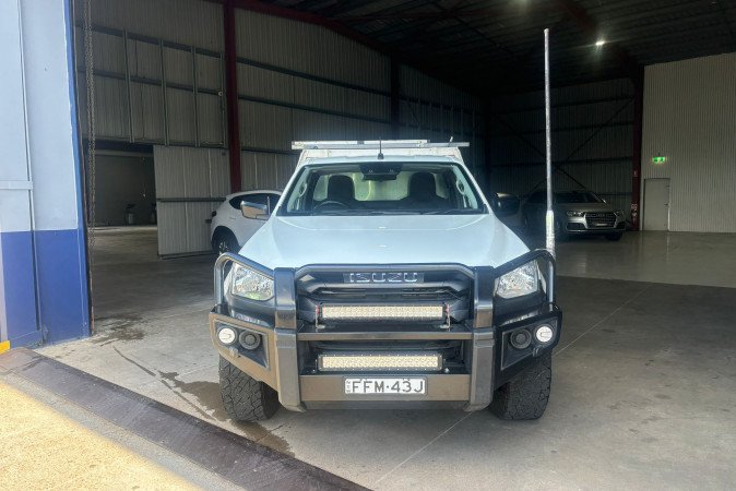 2023 ISUZU D-MAX SX (4x4)