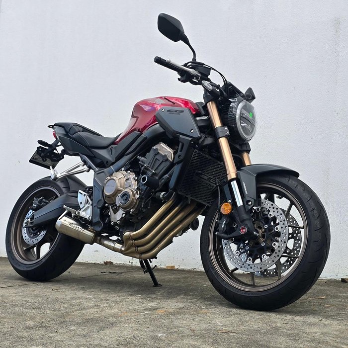 2023 Honda CB650R CB Red