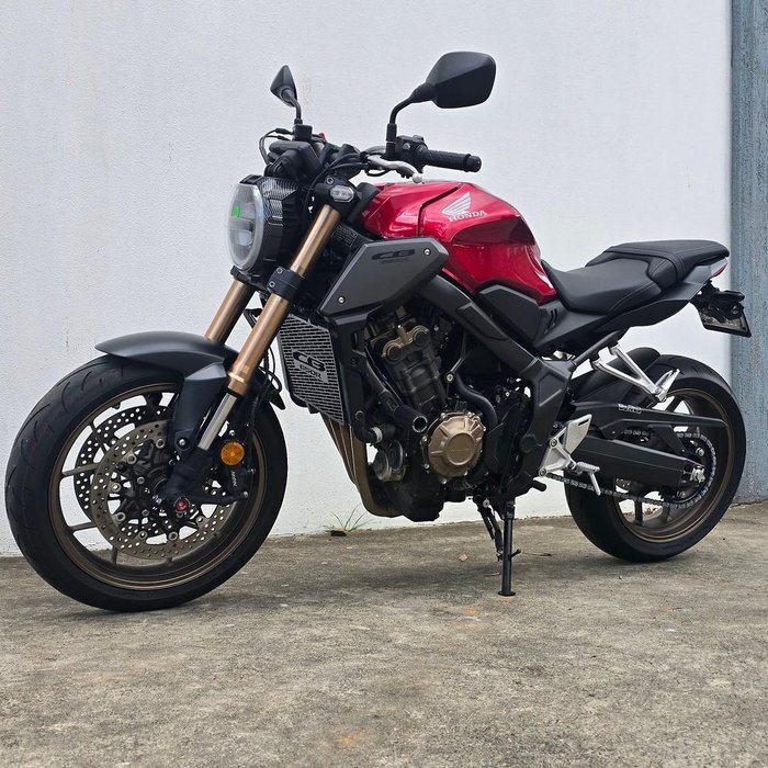2023 Honda CB650R CB Red