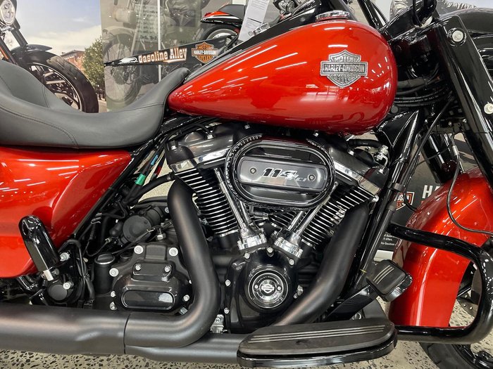 2025 Harley-Davidson Road King Special 114 (FLHRXS)