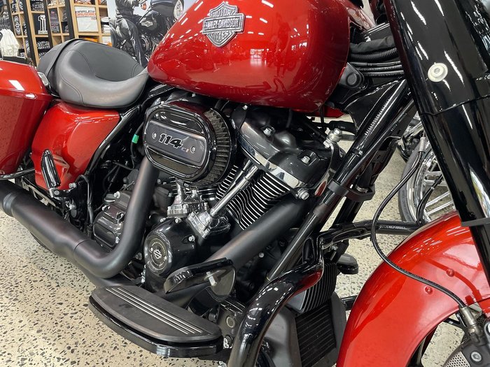 2025 Harley-Davidson Road King Special 114 (FLHRXS)