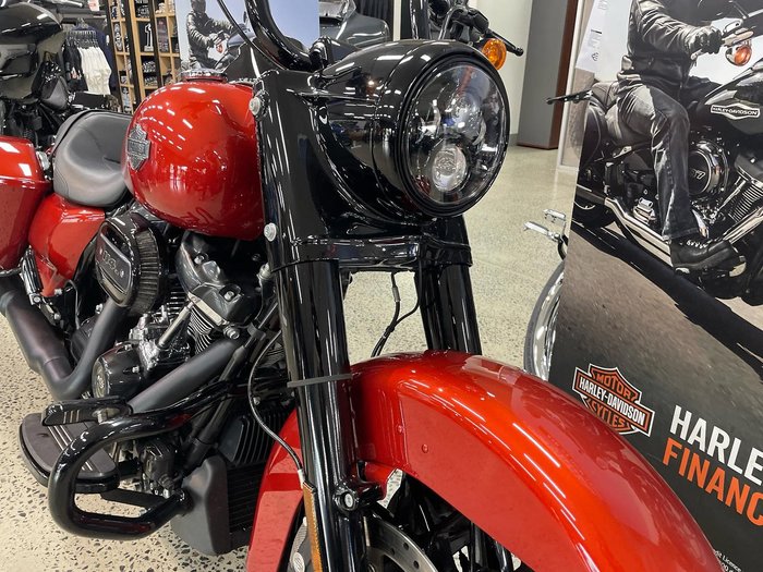 2025 Harley-Davidson Road King Special 114 (FLHRXS)