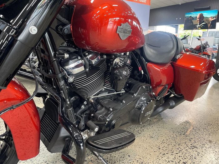 2025 Harley-Davidson Road King Special 114 (FLHRXS)