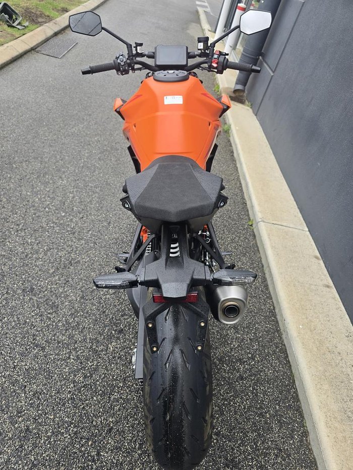 2026 KTM 1390 Super Duke R Super Duke Orange