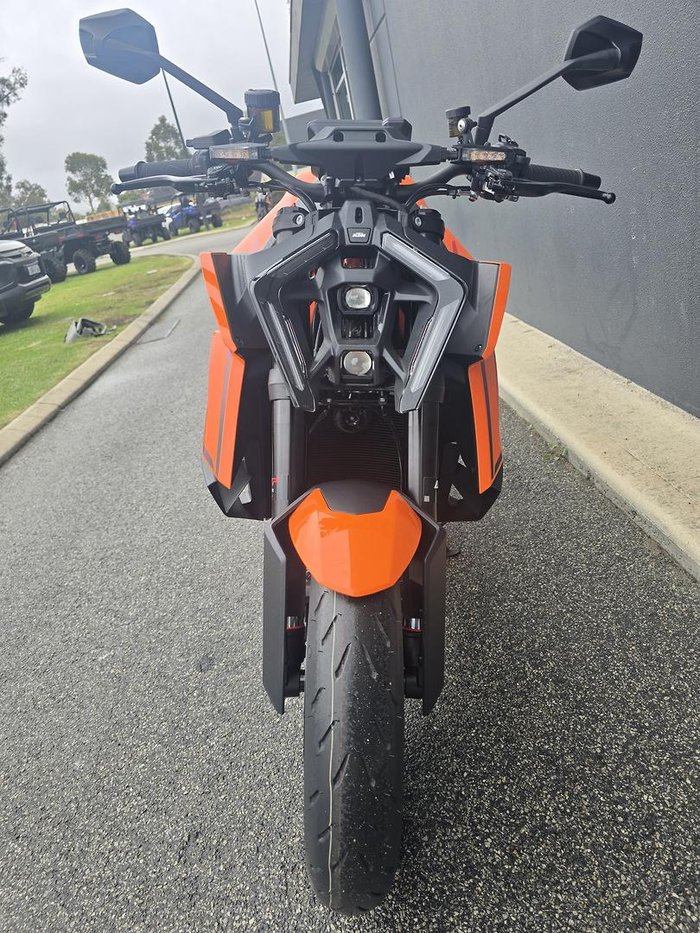 2026 KTM 1390 Super Duke R Super Duke Orange