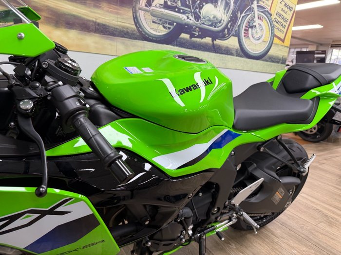 2025 Kawasaki NINJA ZX-6R (636) KRT EDITION GREEN