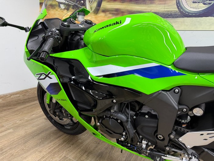 2025 Kawasaki NINJA ZX-6R (636) KRT EDITION GREEN