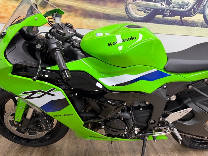 2025 Kawasaki NINJA ZX-6R (636) KRT EDITION GREEN