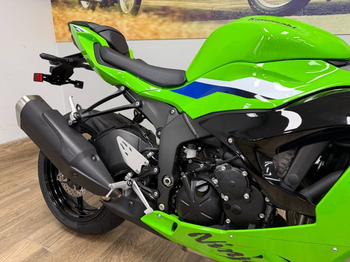 2025 Kawasaki NINJA ZX-6R (636) KRT EDITION GREEN