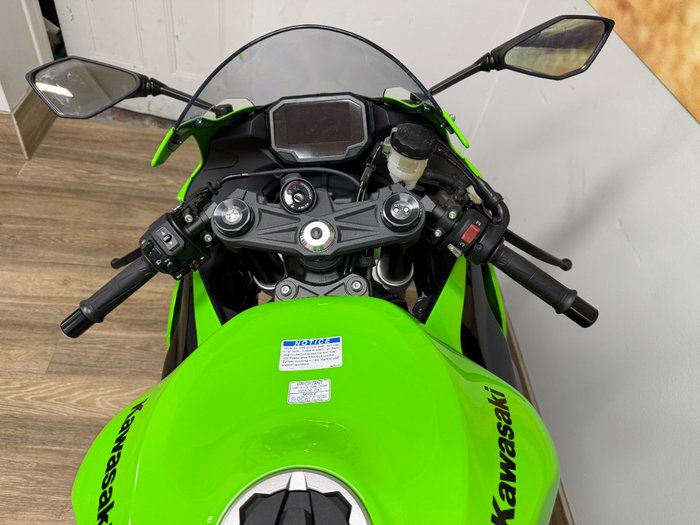 2025 Kawasaki NINJA ZX-6R (636) KRT EDITION GREEN
