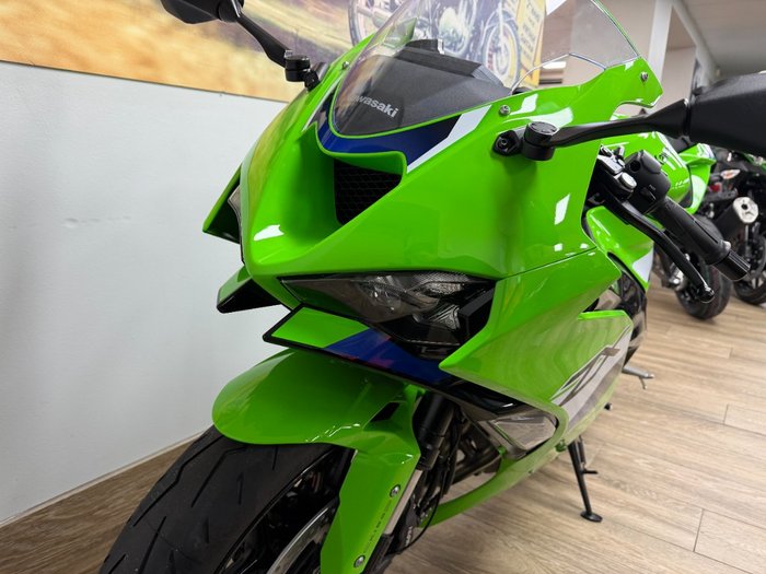 2025 Kawasaki NINJA ZX-6R (636) KRT EDITION GREEN