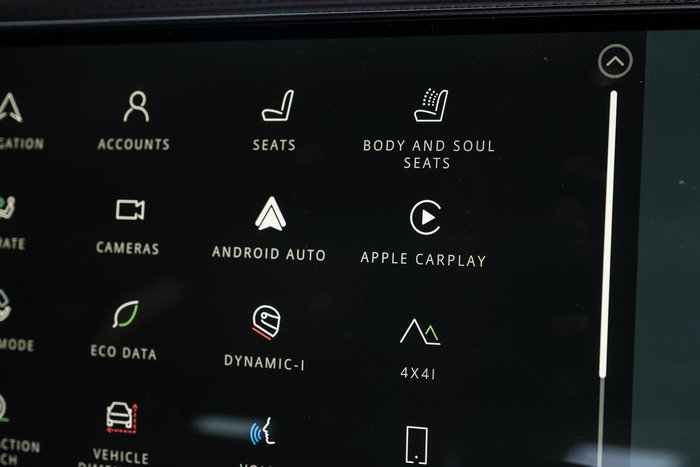 2025 Land Rover Defender 110 P635 OCTA Black