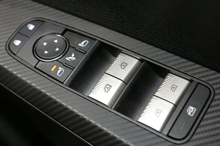 2025 Mitsubishi Outlander LS