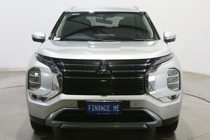 2025 Mitsubishi Outlander LS