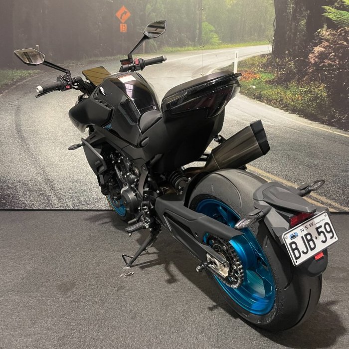 2025 CFMOTO NK SPORT BLACK