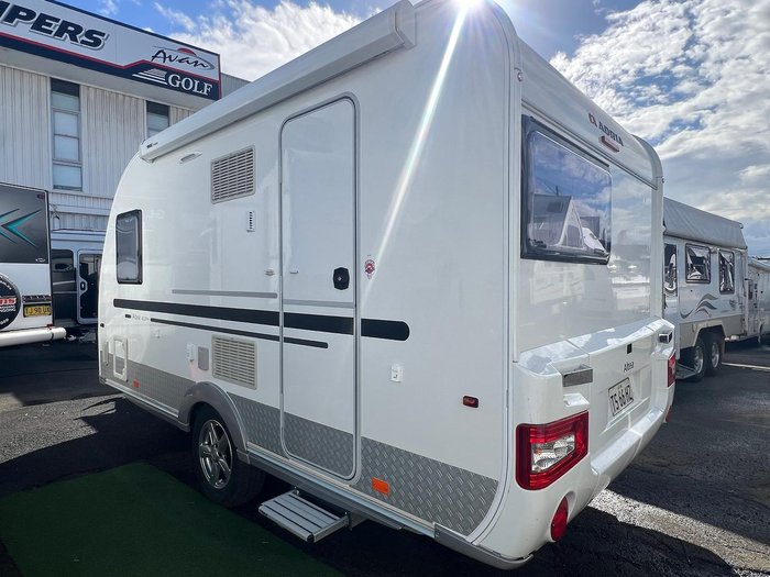 2021 Adria 402