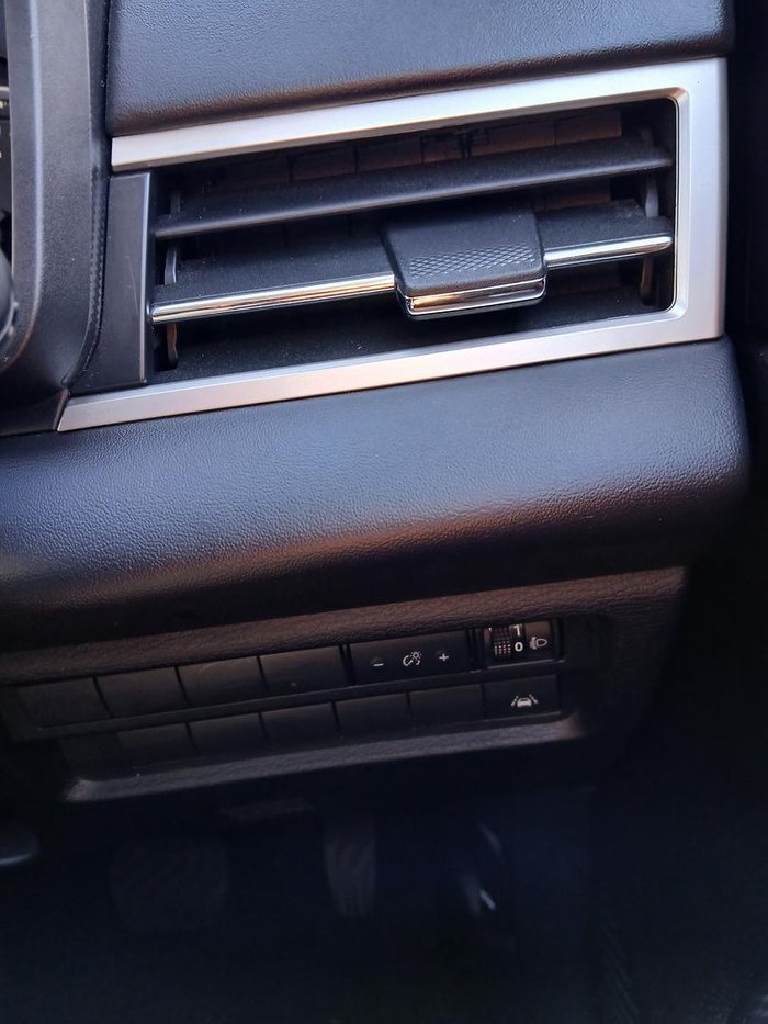 2024 Mitsubishi Outlander LS