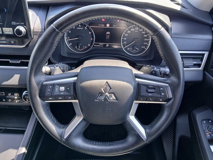 2024 Mitsubishi Outlander LS