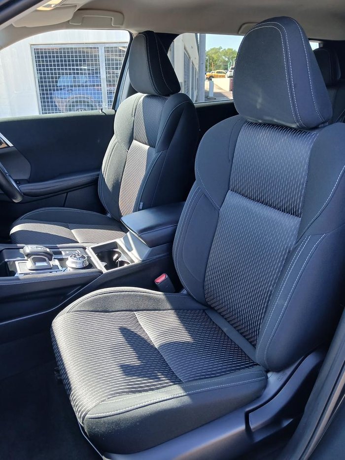 2024 Mitsubishi Outlander LS