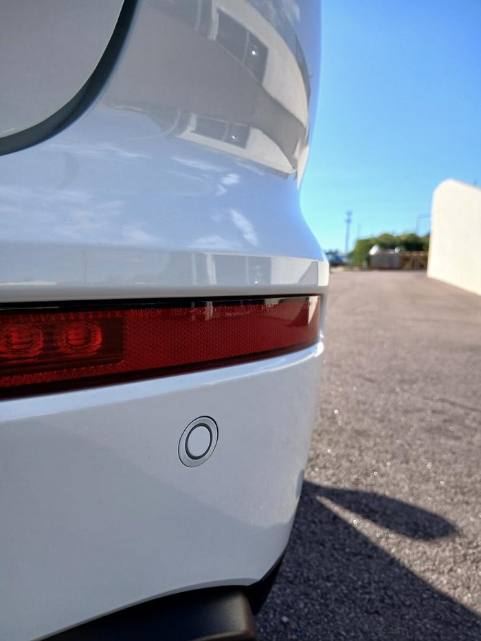 2024 Mitsubishi Outlander ES