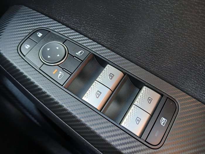 2024 Mitsubishi Outlander ES