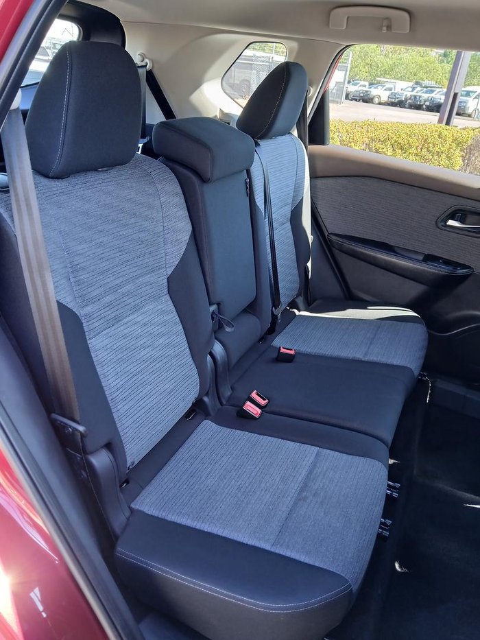 2024 Nissan X-TRAIL ST