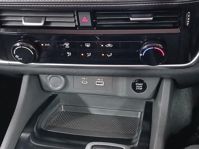 2024 Nissan X-TRAIL ST