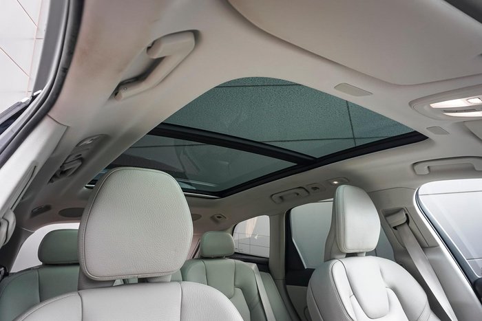 2021 Volvo XC60 B5 Inscription