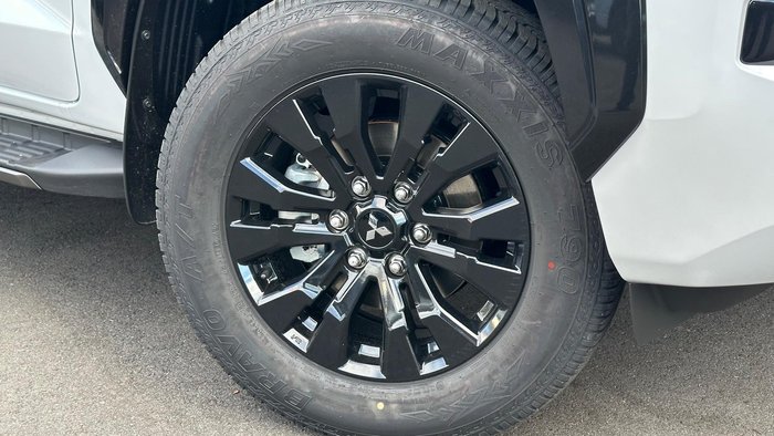 2026 Mitsubishi Triton GSR MV MY26 4X4 Dual Range White Diamond