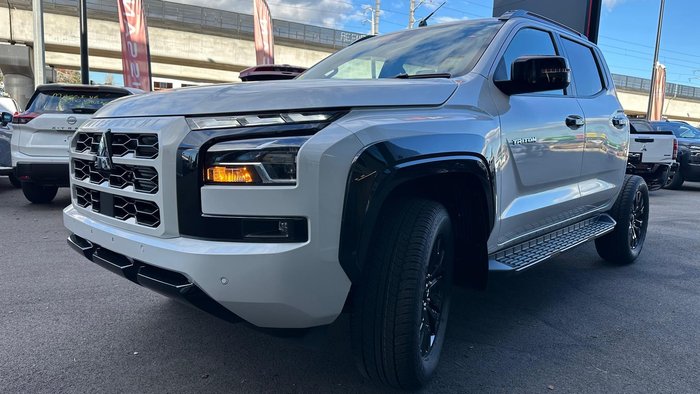 2026 Mitsubishi Triton GSR MV MY26 4X4 Dual Range White Diamond