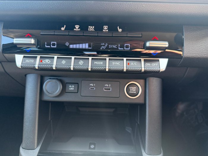 2026 Nissan Navara ST-X
