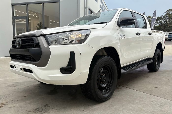 2020 Toyota Hilux SR