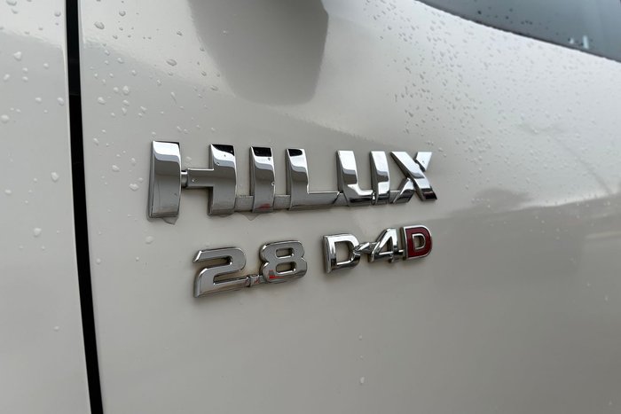 2020 Toyota Hilux SR