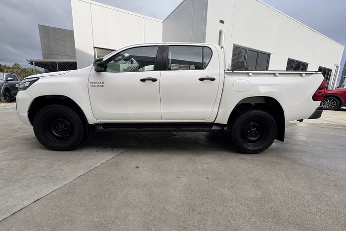 2020 Toyota Hilux SR