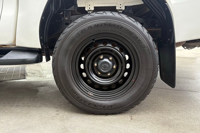 2020 Toyota Hilux SR