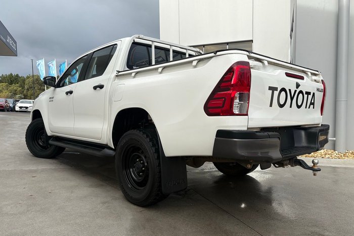 2020 Toyota Hilux SR