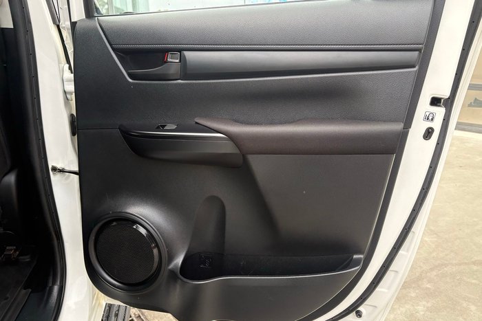 2020 Toyota Hilux SR