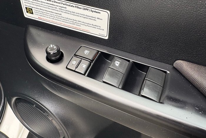 2020 Toyota Hilux SR