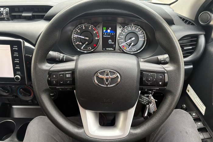 2020 Toyota Hilux SR