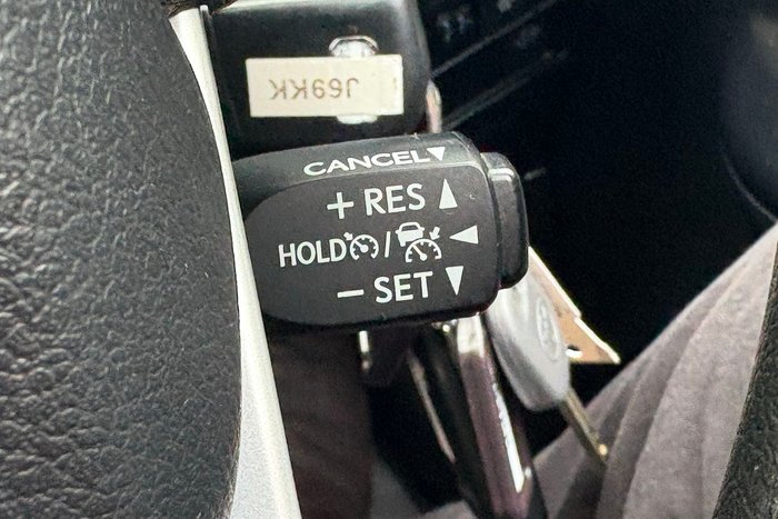 2020 Toyota Hilux SR
