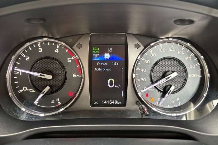 2020 Toyota Hilux SR