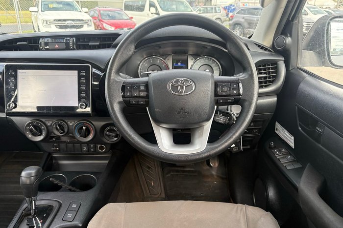 2020 Toyota Hilux SR