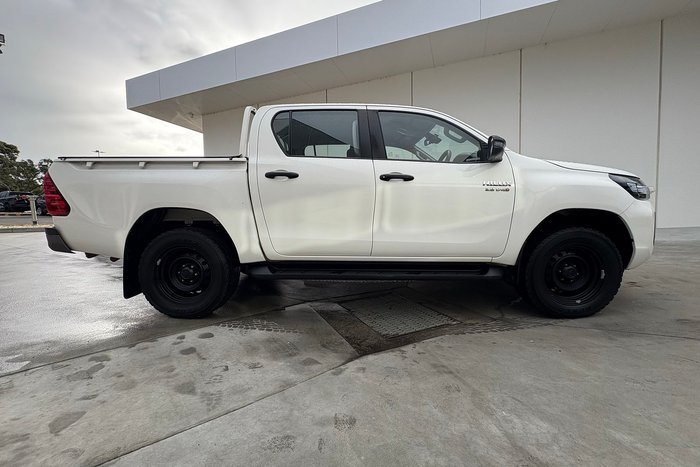 2020 Toyota Hilux SR
