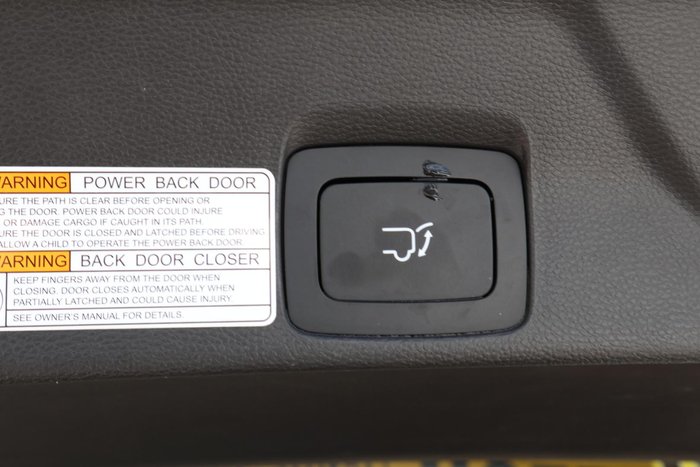 2022 LDV D90 Executive