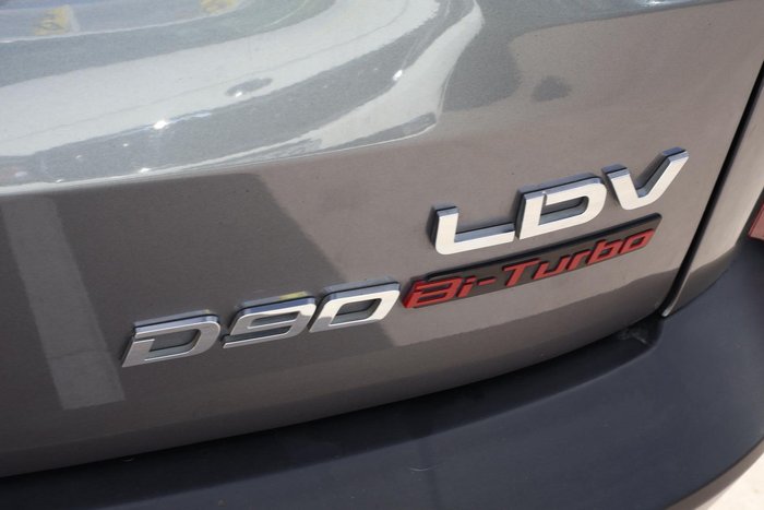 2022 LDV D90 Executive