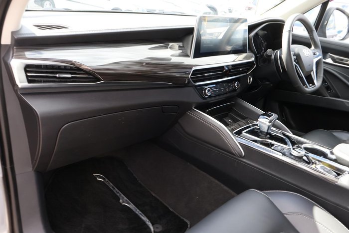 2022 LDV D90 Executive