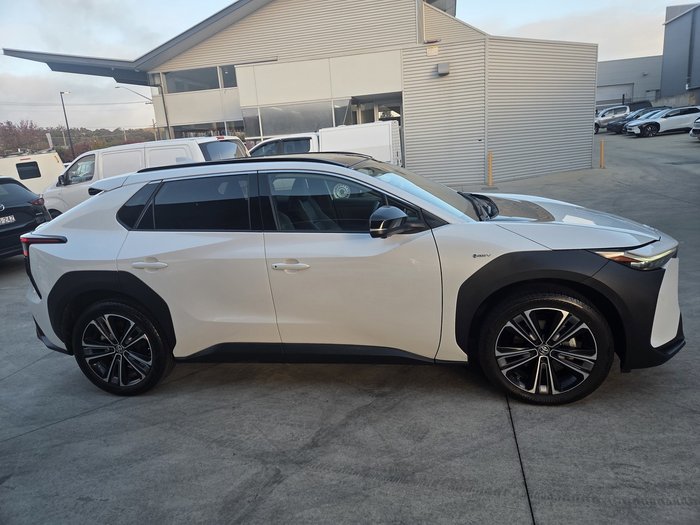 2024 Toyota bZ4X AWD