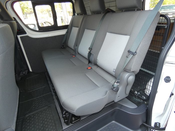 2022 Toyota Hiace LWB (5 Seats)