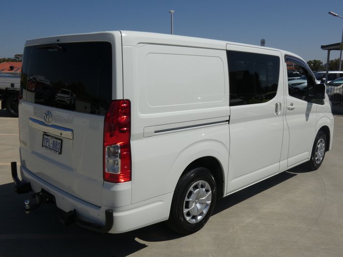 2022 Toyota Hiace LWB (5 Seats)