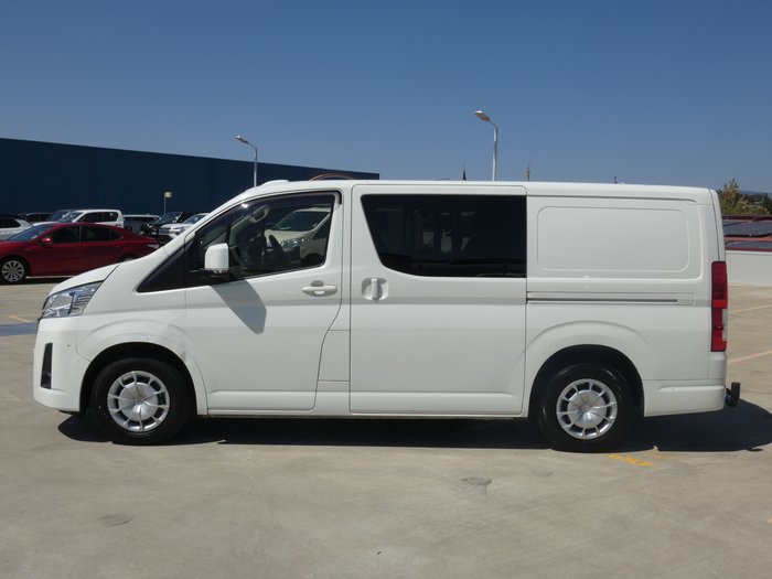 2022 Toyota Hiace LWB (5 Seats)